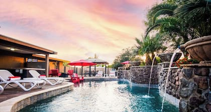 5Bd / 4. 5ba, piscina privada + spa, Dbl Master, cocina al aire libre, gran área de Gilbert