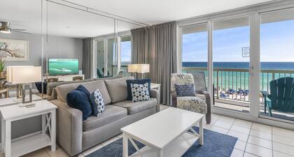 Upgraded 5th Flr Pelican Beach Resort -1 bedroom - On the beach-