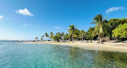 Luxe Beachfront Condo: Pool, Hot Tub + FREE WiFi