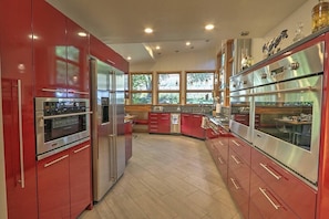 Fridge, microwave, oven, stovetop - Modern Luxury Home w/ Fireplace & Outdoor Seating, 15 min Walk to Dwntwn (Glenwood Springs)