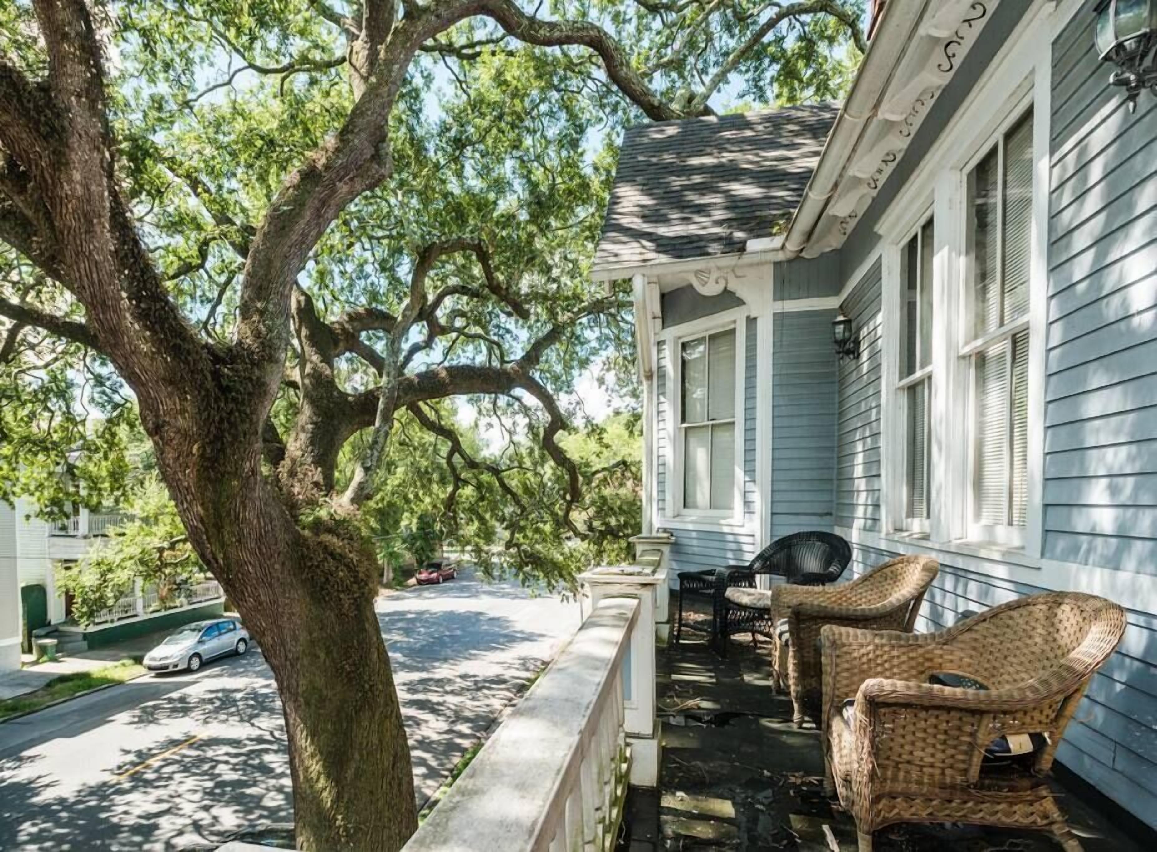 المنطقة المحيطة بالمنشأة