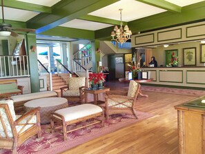 Interior - Top Floor Beautiful Ocean View Studio (Kapaa)