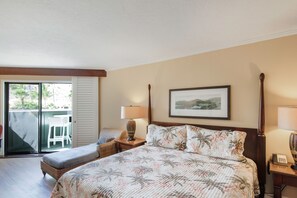 Iron/ironing board, internet, bed sheets, wheelchair access - Best Deal in Town gorgeous Kauai beach resort, romantic, fun and yoga "zen" (Lihue)