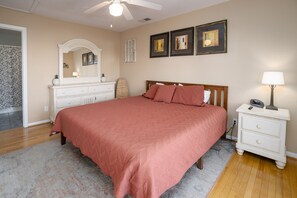 7 bedrooms, iron/ironing board, free WiFi, bed sheets