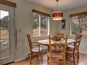 تناول الطعام