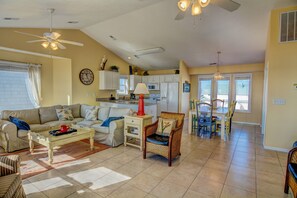 TV, Netflix, DVD player, streaming services