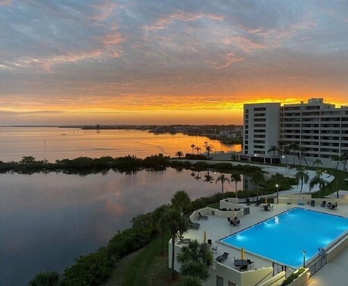 Ylellinen Gulf Island Resort -huoneisto, josta on upeat näkymät!