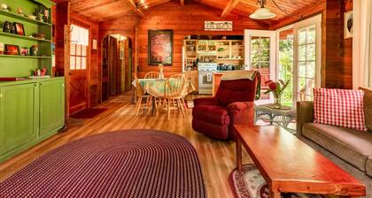 Cabine confortable dans le village du volcan à quelques minutes de l'entrée du parc du volcan.