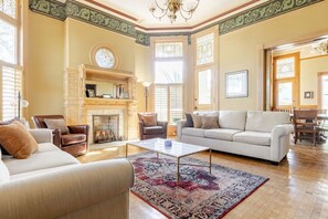 Smart TV, fireplace, video games, offices