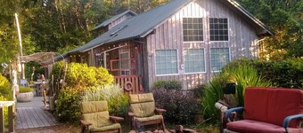 Kid / Dog Friendly-Firepit-Wood Spis-Stor Däck-Hängmatta-BBQ-Utomhus Dusch-NICE