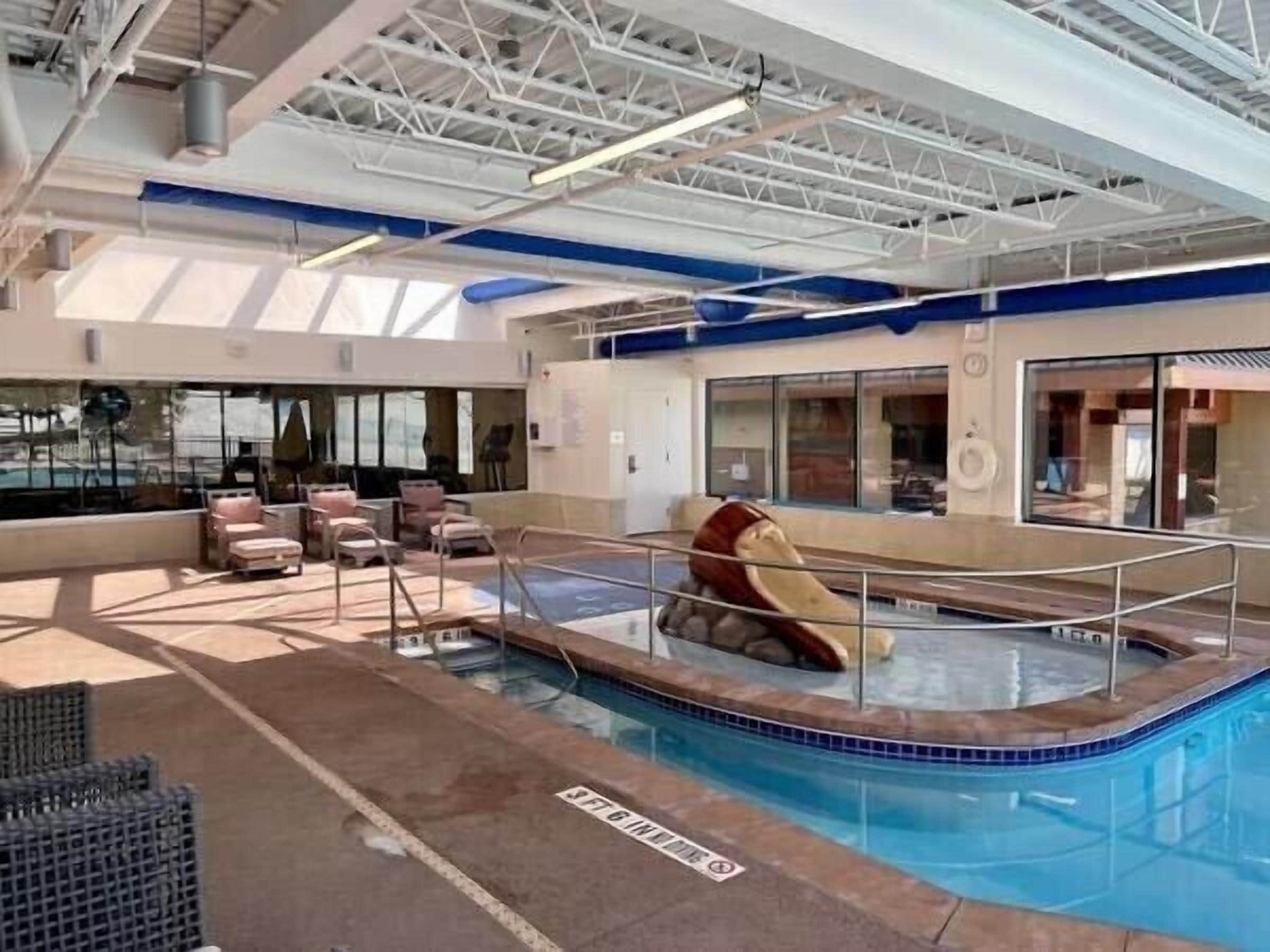 Indoor pool, outdoor pool