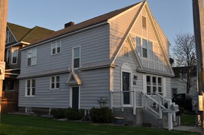 Exterior - Tastefully Decorated And Sparkling Clean ~ Home Away From Home! (Sault Ste. Marie)