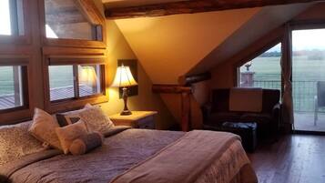 5 bedrooms, desk, iron/ironing board, free WiFi