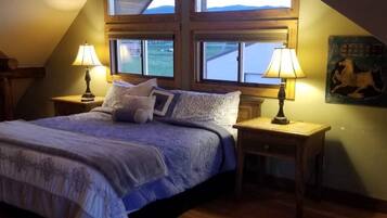 5 bedrooms, desk, iron/ironing board, free WiFi