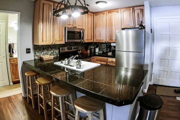 Refrigerador, microondas, horno, placa de cocina