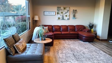 Smart TV, fireplace, video games, DVD player