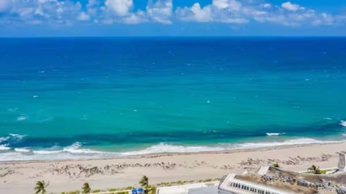 2BEDROOM + 2BATHROOM SUITE WALK BEACH POOL CENTRAL