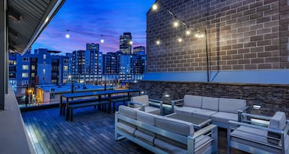 Tilava Luxury parvi + valtava yksityinen Rooftop Heart of Downtown Denver