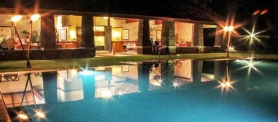 Aina Nalu Studio, Great Rates & Location, AC & WIFI,  2 Pools & Jacuzzi