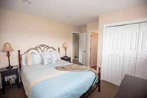 2 間睡房、熨斗/熨衫板、免費 Wi-Fi、床單