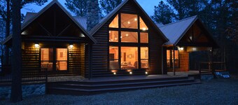 On A Whim is a luxury log cabin that has something for everyone