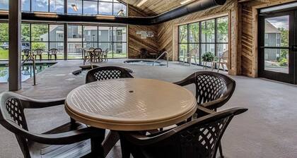 Million DOLLAR Views, Honeymoon, Cozy, Luxury on Budget! Adults only! 110-130