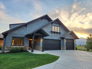 Exterior - Big Piney Family Fun (Eden)