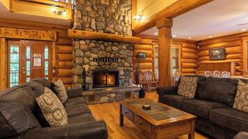 TV connectée, cheminée