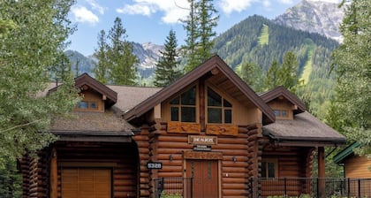 Ski In/Out to your Hot Tub. Pool Table
