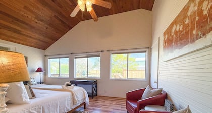 Extended Stay Rental - Dundee Garden Cottage