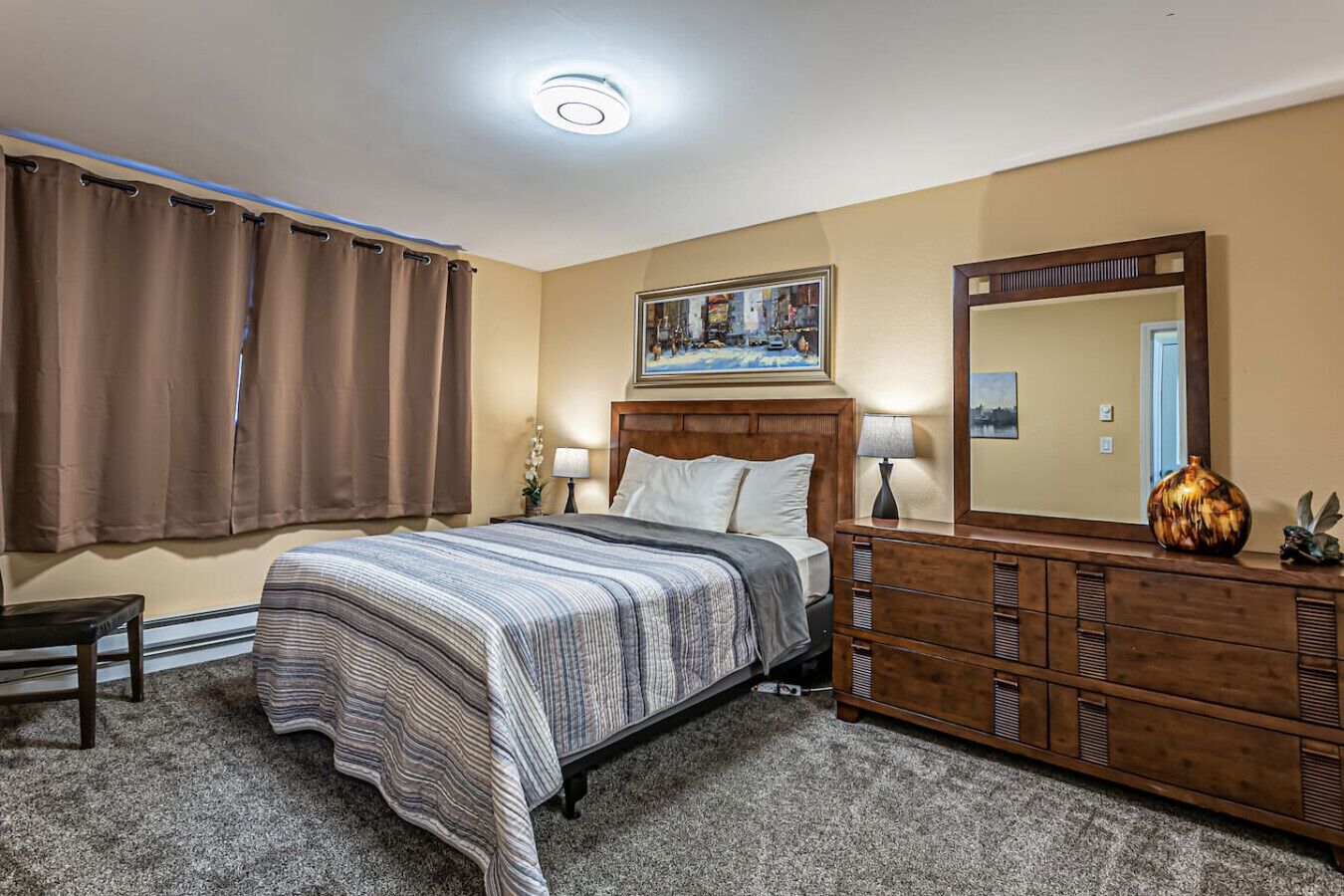 2 bedrooms, desk, iron/ironing board, free WiFi