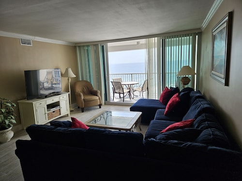 Amazing Beachfront Destin Condo With Ocean Views from All Rooms