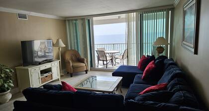 Amazing Beachfront Destin Condo With Ocean Views from All Rooms
