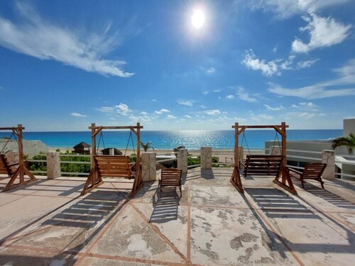 Beautifully decorated 1 Bedroom 2 floors appartment / Ground Level