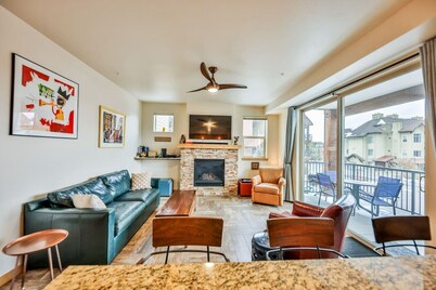 The Trailhead | Beautifully Furnished Modern Condo In Downtown Winter Park