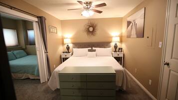 2 chambres, fer et planche Ă  repasser, Wi-Fi, draps fournis