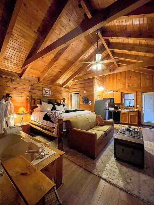 1 habitación, tabla de planchar con plancha, wifi gratis y ropa de cama 