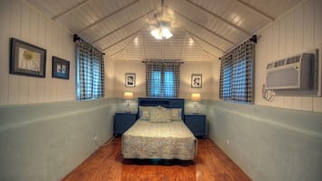 5 bedrooms, iron/ironing board, travel crib, free WiFi