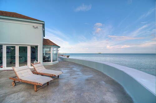 Location!!! no car needed, Luxury Oceanfront, Our home on HGTV