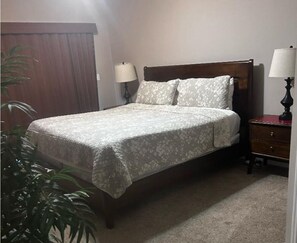 3 bedrooms, iron/ironing board, free WiFi, bed sheets