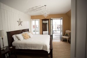 4 Schlafzimmer, Schreibtisch, Bügeleisen/Bügelbrett, kostenloses WLAN