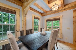 Dining - Mentone “Rest Easy” - Tranquil Serenity & Pet Friendly (Mentone)