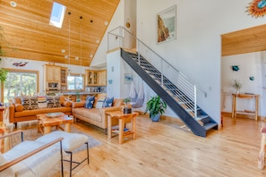 Smart TV, fireplace, video games, DVD player