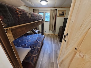 2 habitaciones, wifi gratis y ropa de cama 