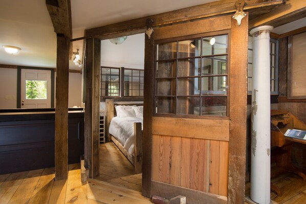 2 makuuhuonetta, silitysrauta/-lauta, Wi-Fi, vuodevaatteet