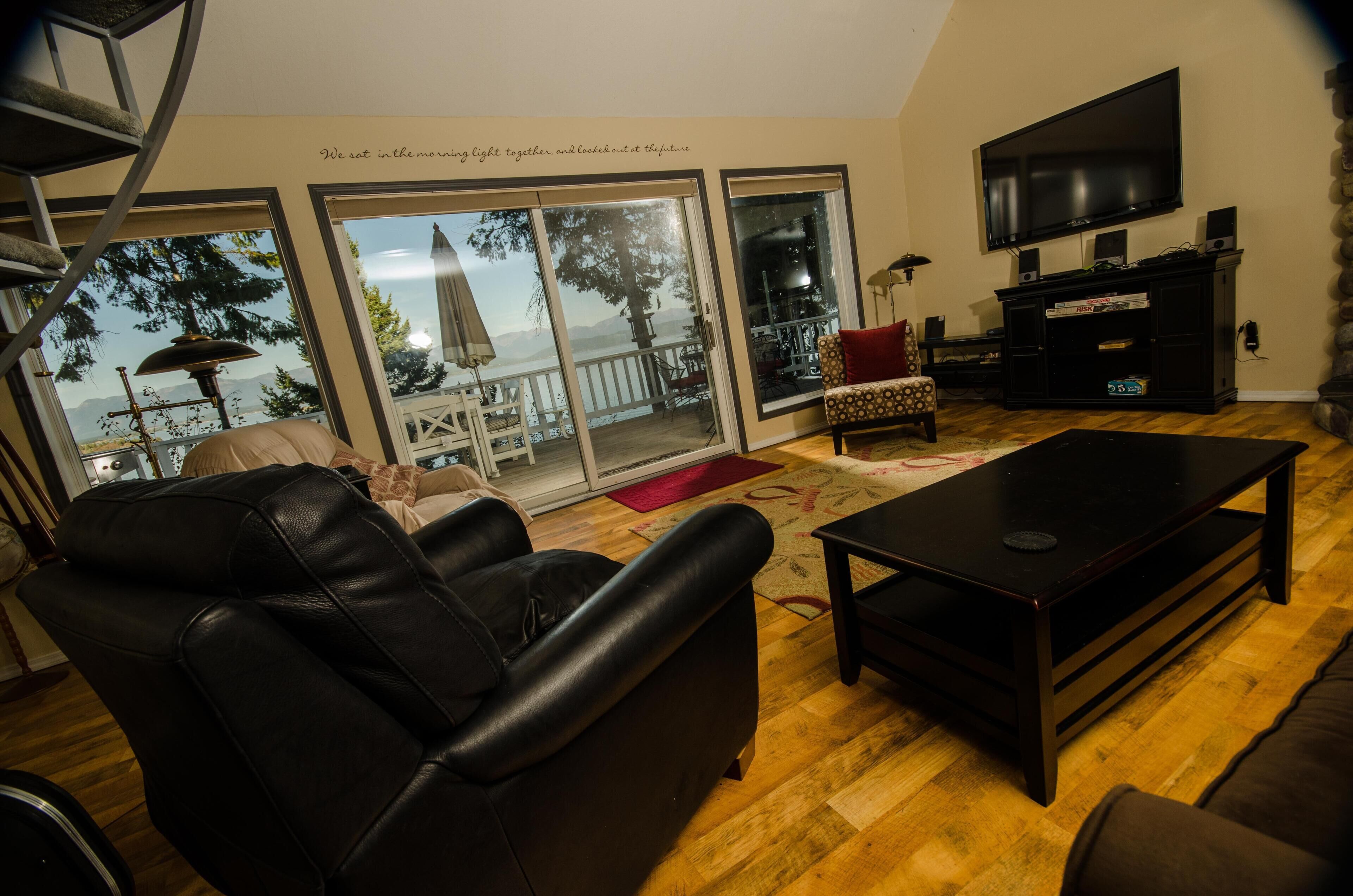 TV, fireplace, books, stereo