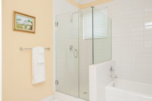 Combined shower/bathtub, hair dryer, towels, soap