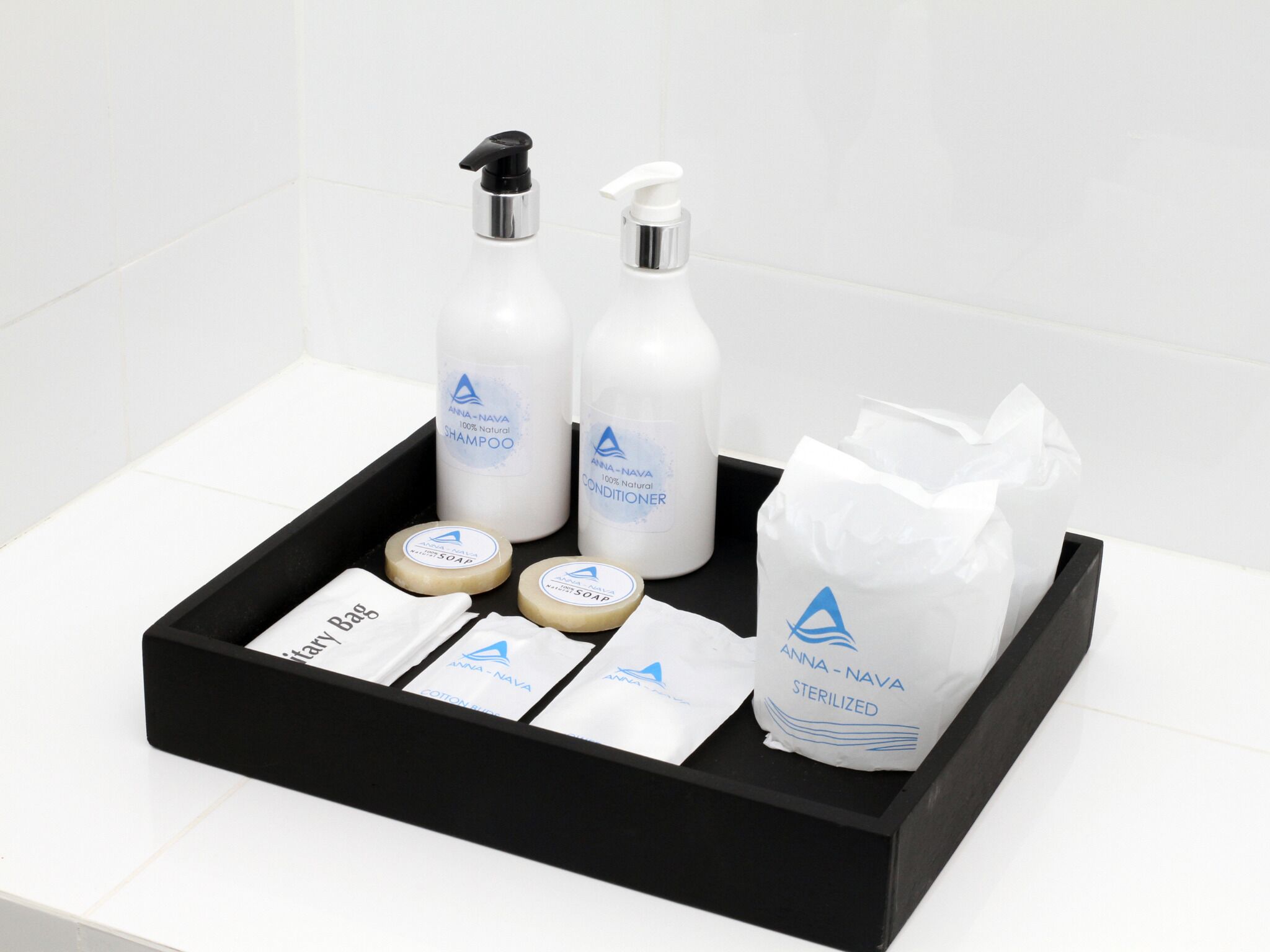 desk, blackout curtains, soundproofing, free wifi