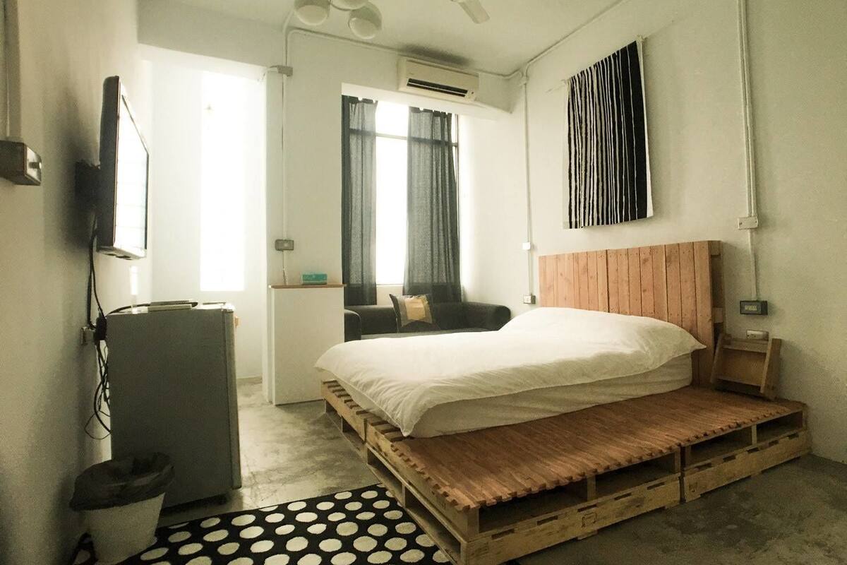 1 bedroom, rollaway beds, free WiFi