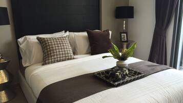 2 bedrooms, in-room safe, blackout curtains, free WiFi